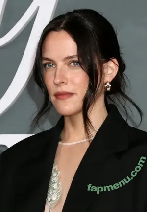 Riley Keough / rileykeough nude photo #0220