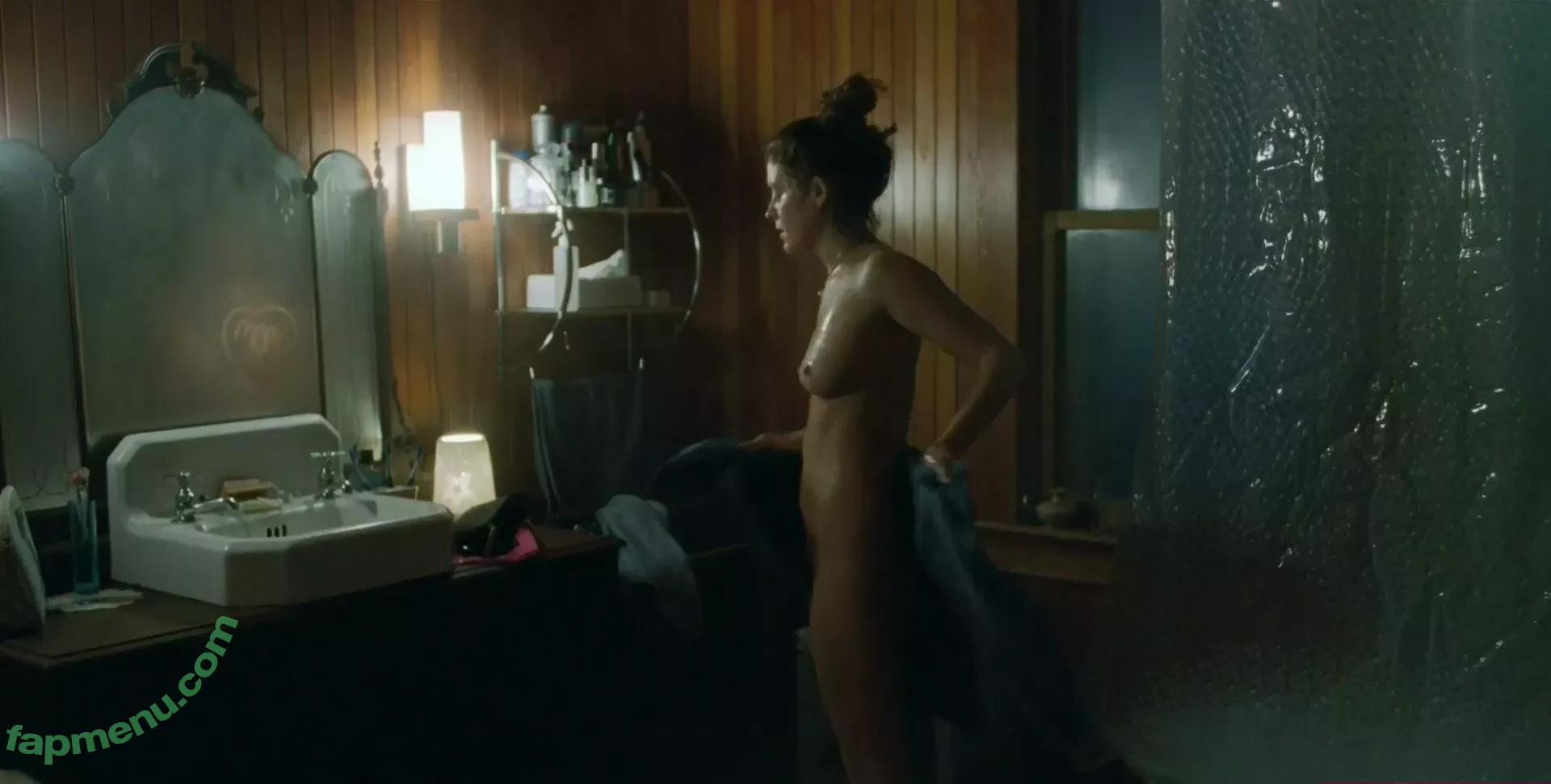 Riley Keough nude photo #0011 (rileykeough)