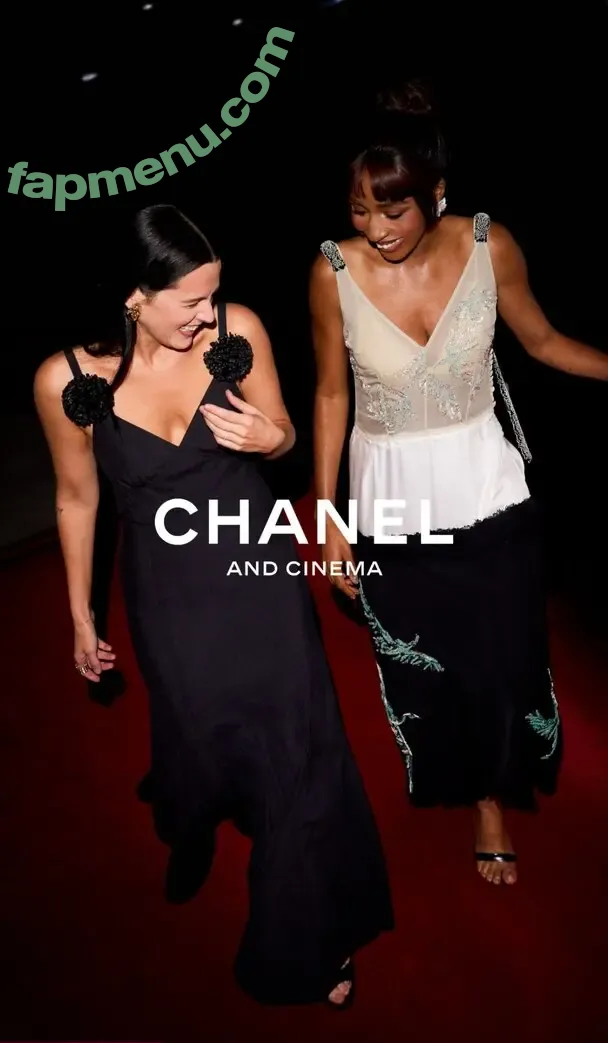 Riley Keough nude photo #0145 (rileykeough)