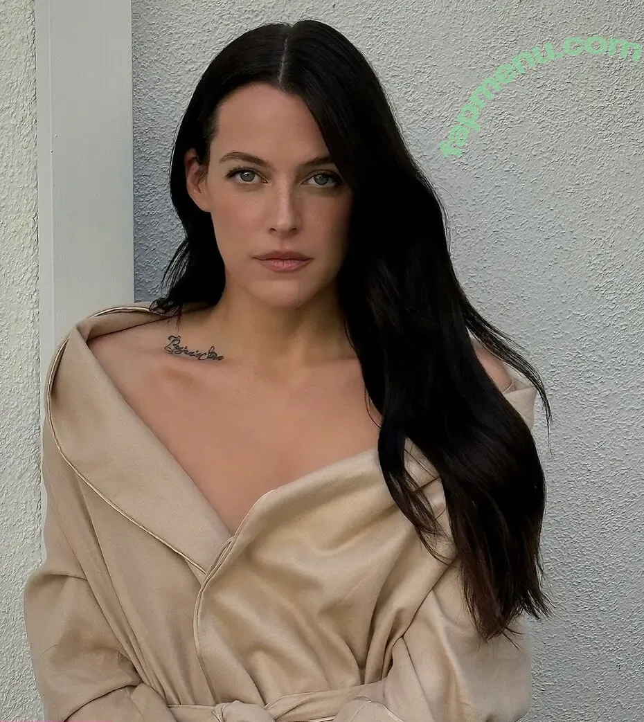 Riley Keough nude photo #0163 (rileykeough)