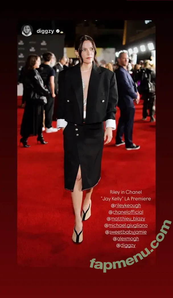 Riley Keough nude photo #0188 (rileykeough)