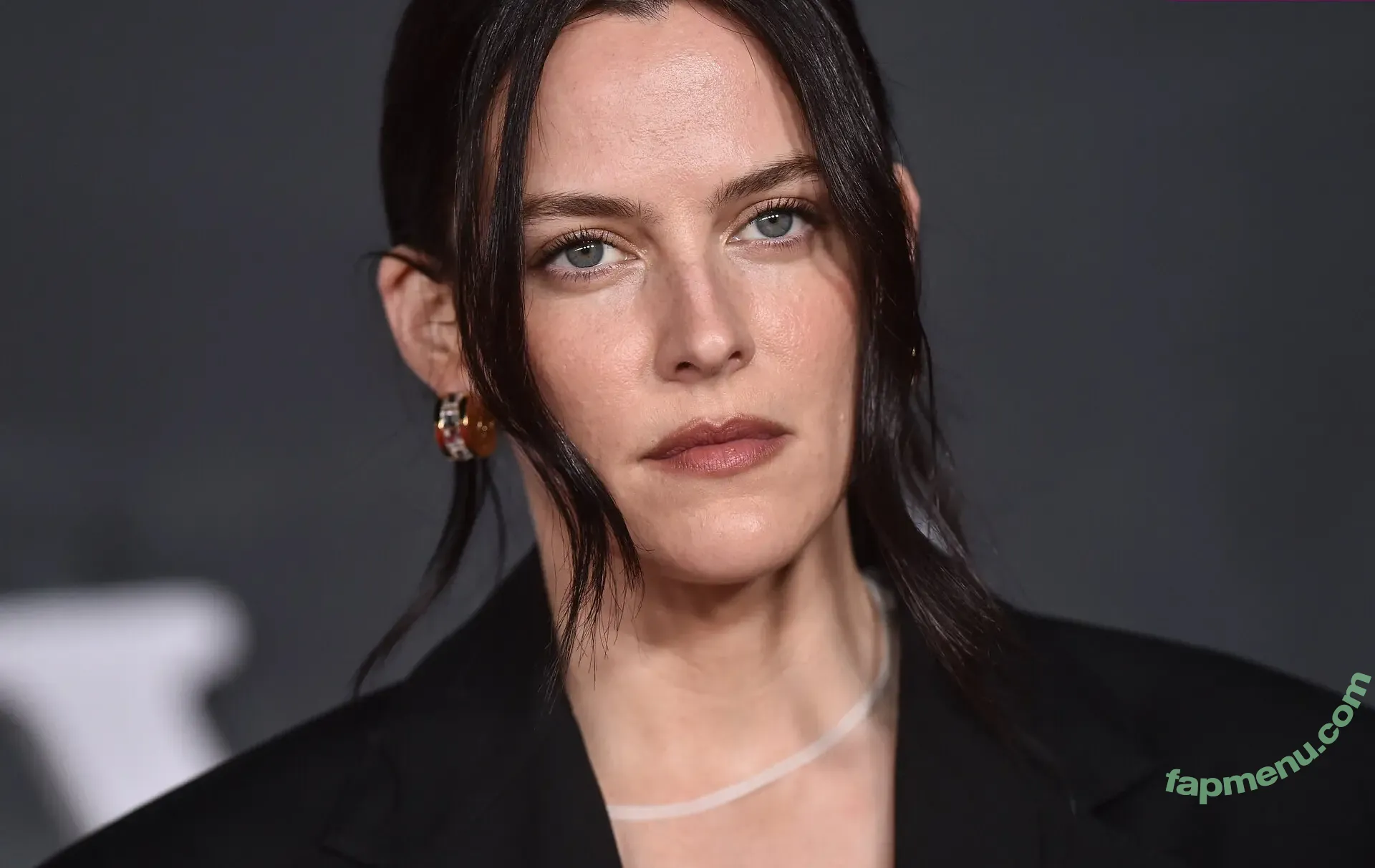 Riley Keough nude photo #0205 (rileykeough)