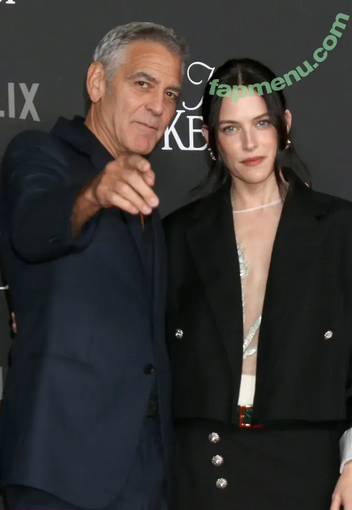 Riley Keough nude photo #0226 (rileykeough)