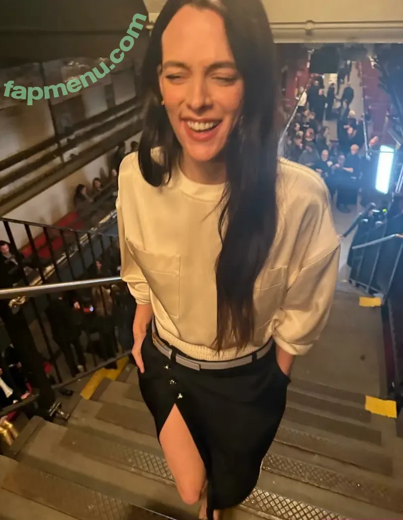 Riley Keough nude photo #0234 (rileykeough)