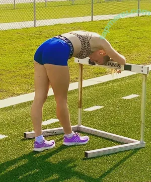 Riley Nuttall / RileyNuttall / rileynuttall_runs_ nude photo #0011