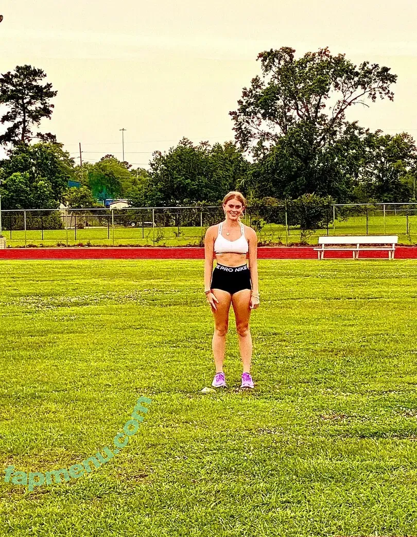 Riley Nuttall nude photo #0015 (RileyNuttall / rileynuttall_runs_)