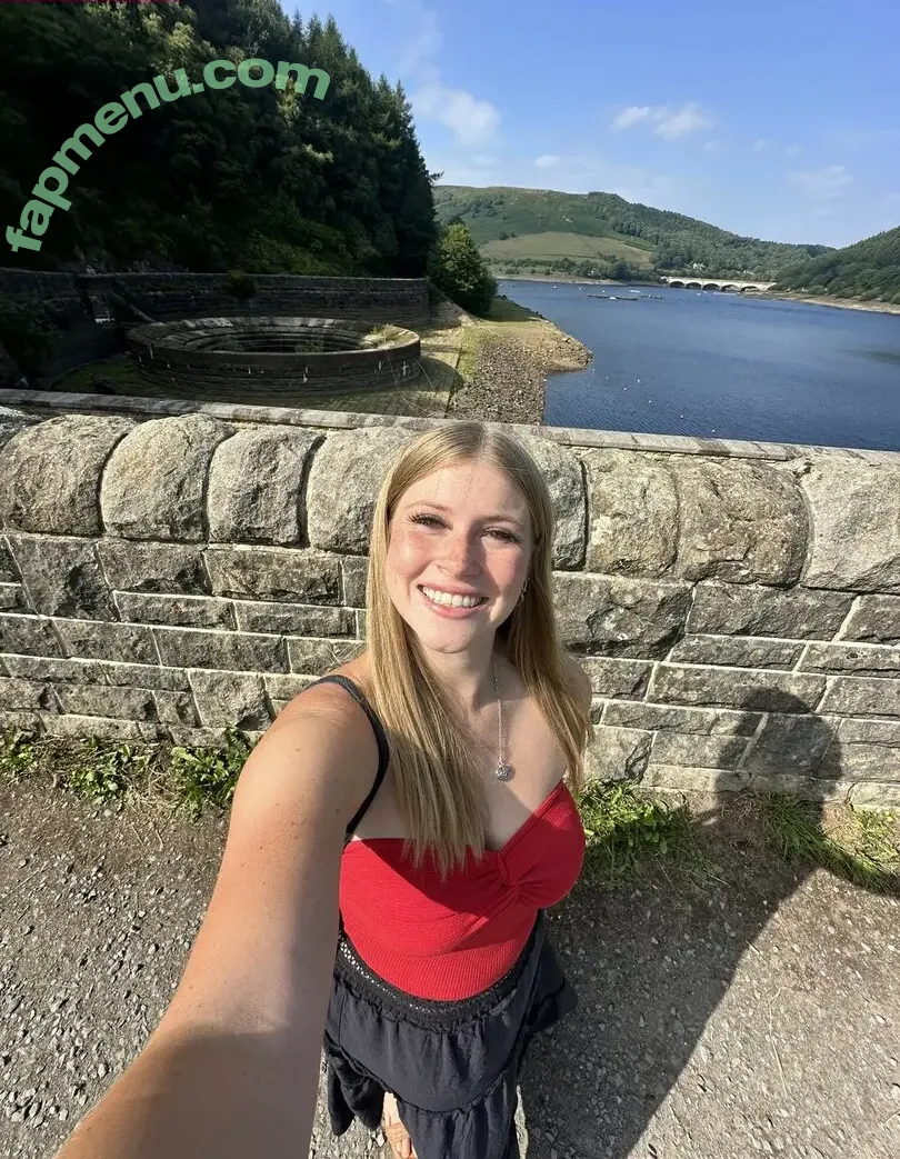 Riley Nuttall nude photo #0028 (RileyNuttall / rileynuttall_runs_)