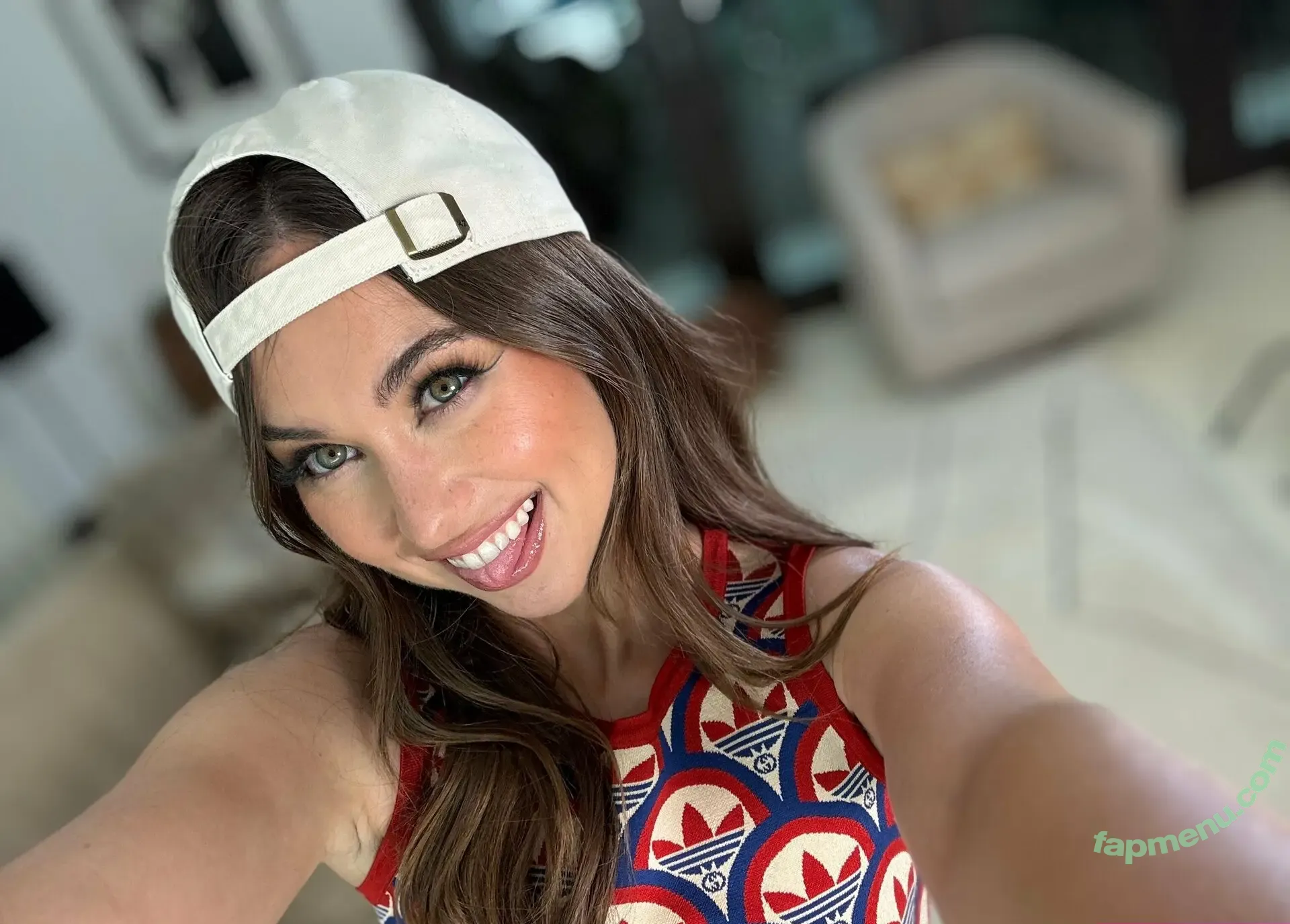 Riley Reid nude photo #0013 (hellorileyreid / rileyreidx3)