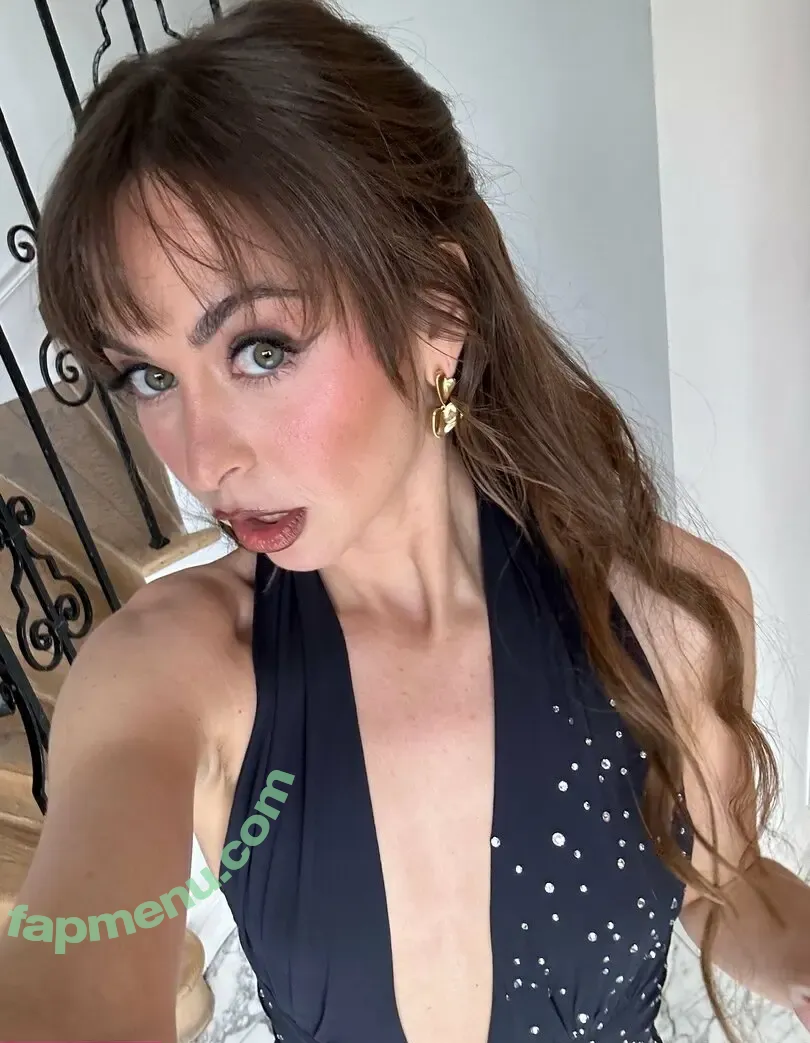 Riley Reid nude photo #0020 (hellorileyreid / rileyreidx3)