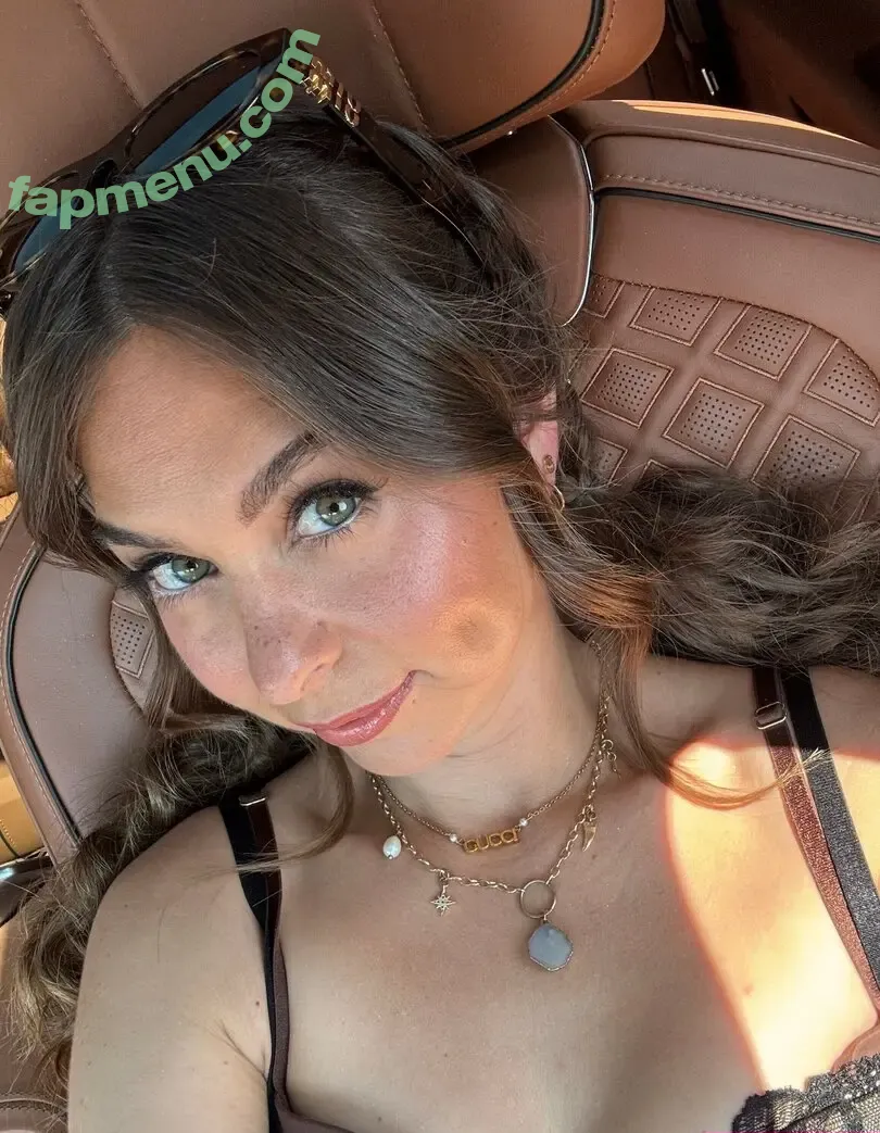 Riley Reid nude photo #0055 (hellorileyreid / rileyreid)