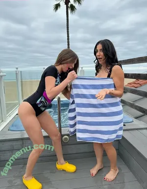 Riley Reid / hellorileyreid / rileyreidx3 nude photo #0005