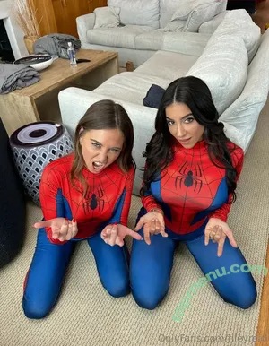 Riley Reid / hellorileyreid / rileyreidx3 nude photo #0152