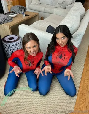 Riley Reid / hellorileyreid / rileyreidx3 nude photo #0158