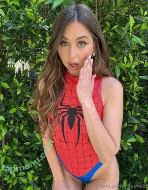 Riley Reid / hellorileyreid / rileyreidx3 nude photo #0161