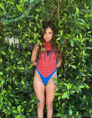 Riley Reid / hellorileyreid / rileyreidx3 nude photo #0163