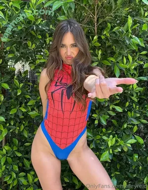 Riley Reid / hellorileyreid / rileyreidx3 nude photo #0166