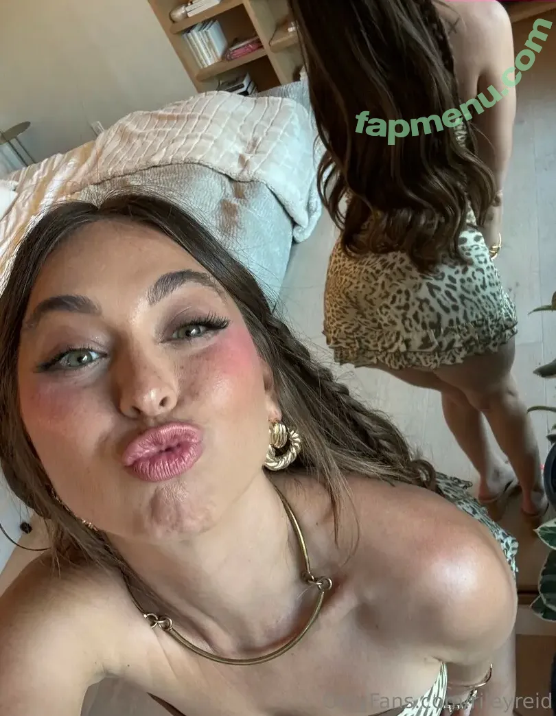 Riley Reid nude photo #0061 (hellorileyreid / rileyreidx3)