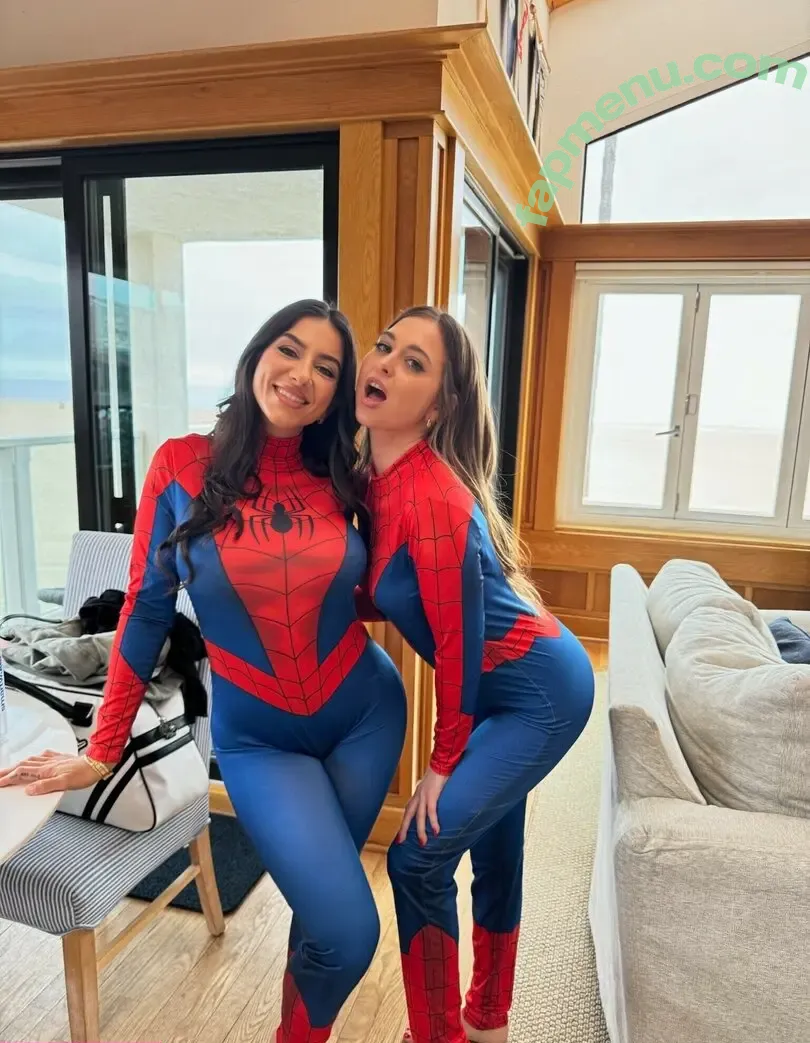 Riley Reid nude photo #0157 (hellorileyreid / rileyreidx3)