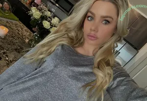 Riley Steele / rileyxinsta / xxxRiley nude photo #1864