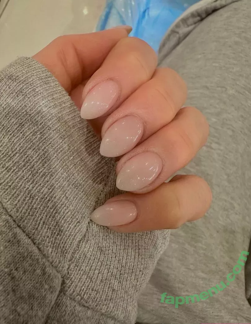 Riley Steele nude photo #1134 (rileyxinsta / xxxRiley)