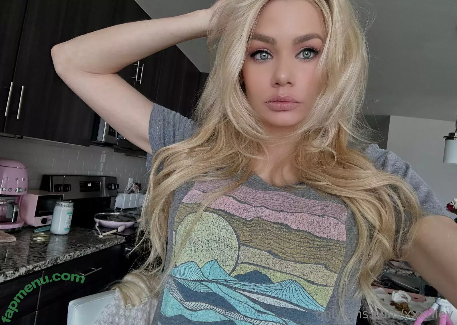 Riley Steele nude photo #1224 (rileyxinsta / xxxRiley)