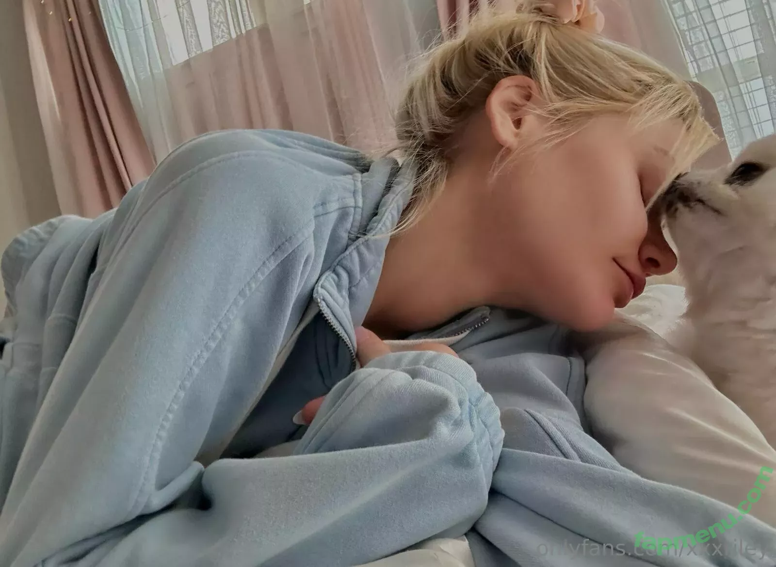 Riley Steele nude photo #1329 (rileyxinsta / xxxRiley)