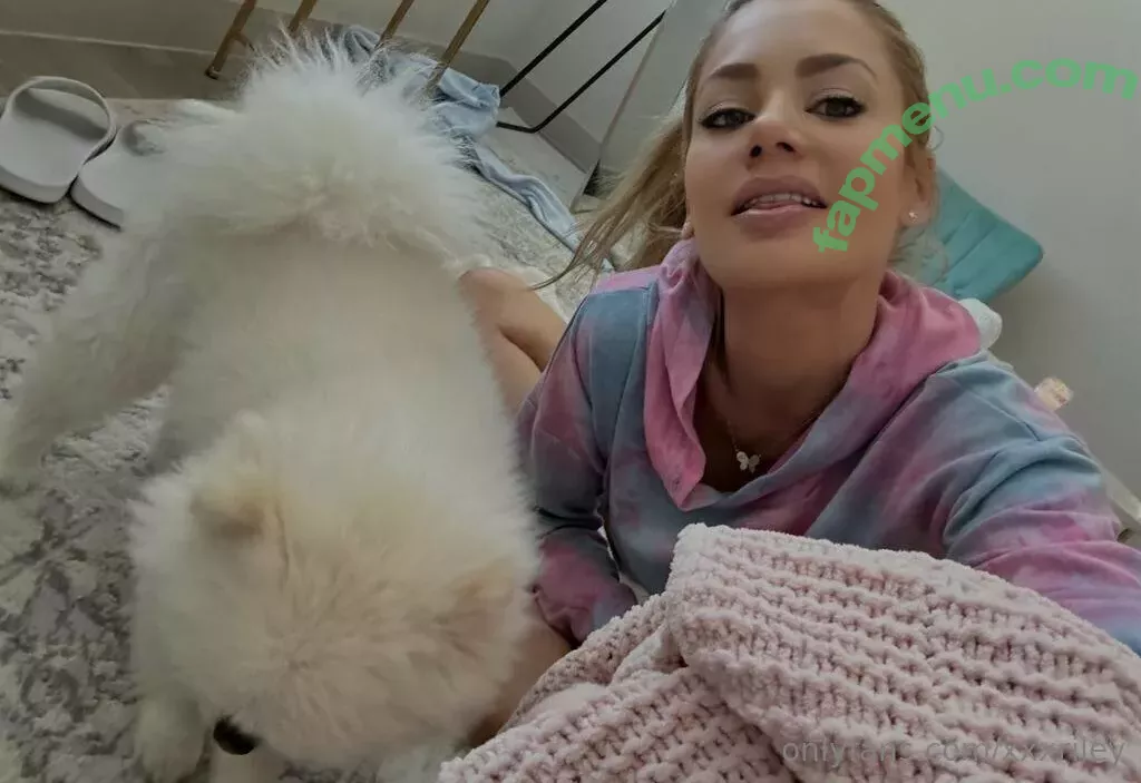 Riley Steele nude photo #1358 (rileyxinsta / xxxRiley)