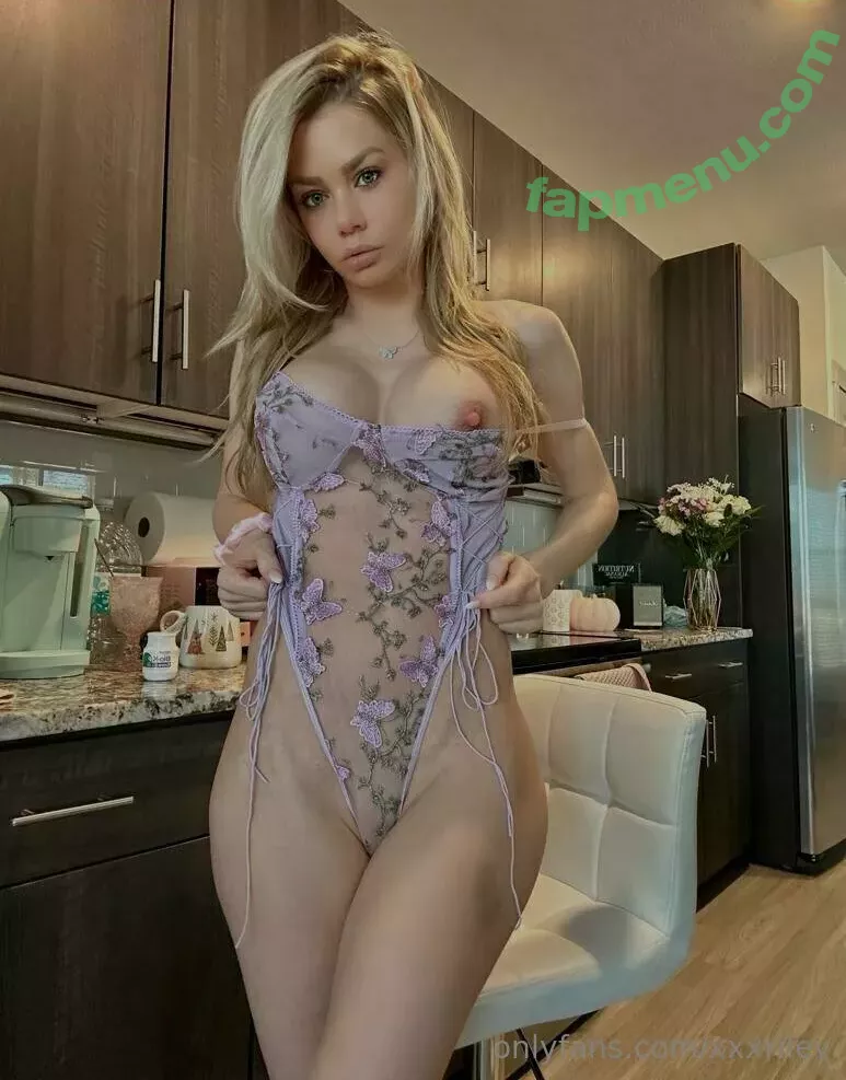 Riley Steele nude photo #1393 (rileyxinsta / xxxRiley)