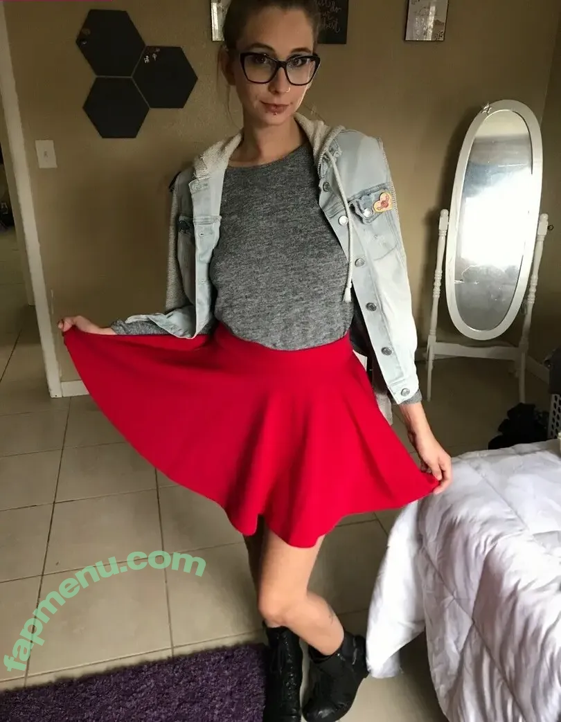 Riley Vega nude photo #0005 (spacekxtten)