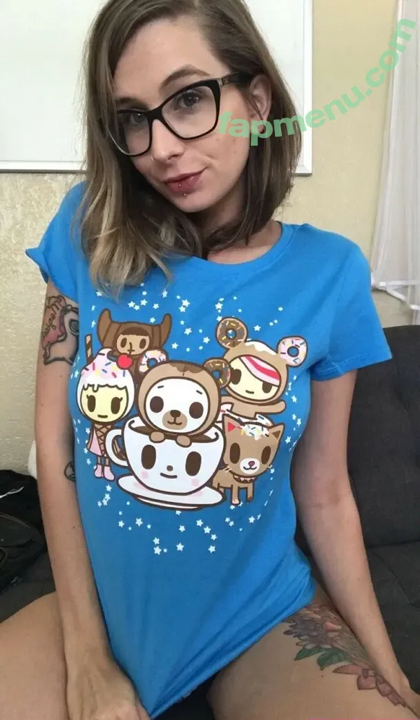 Riley Vega nude photo #0019 (spacekxtten)