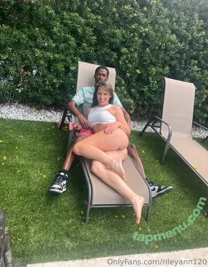 Rileyann120 / Riley Jacobs / rileyjacobs120 nude photo #0040