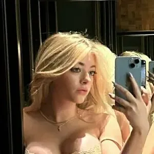 rileymaetwo / rileymae nude photo #0004