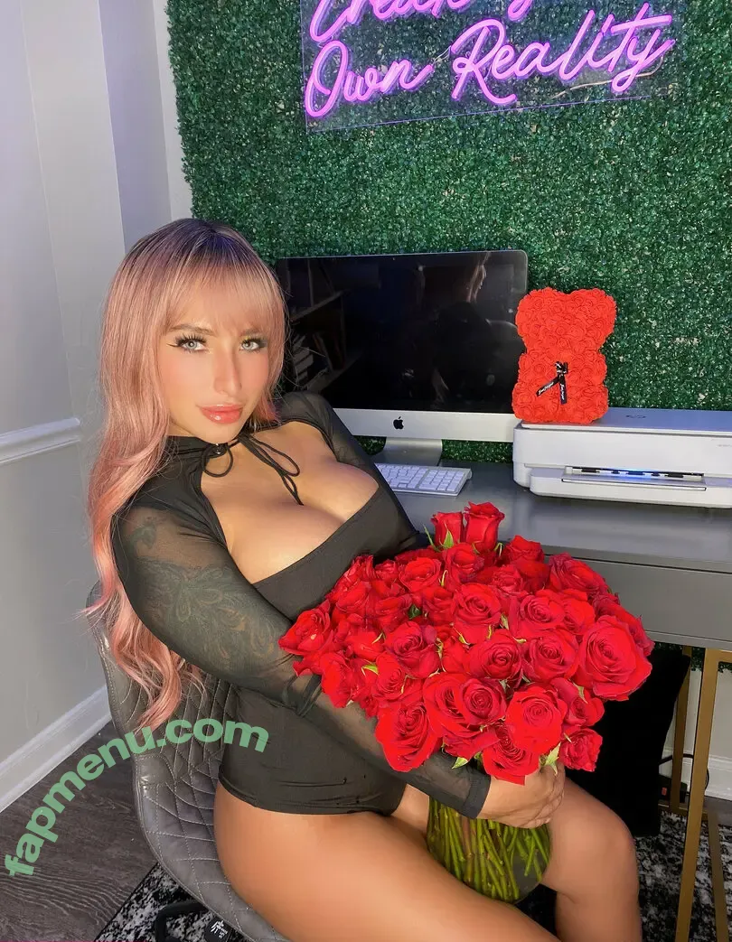 rileyswift nude photo #0307 (rileyswiftyy)