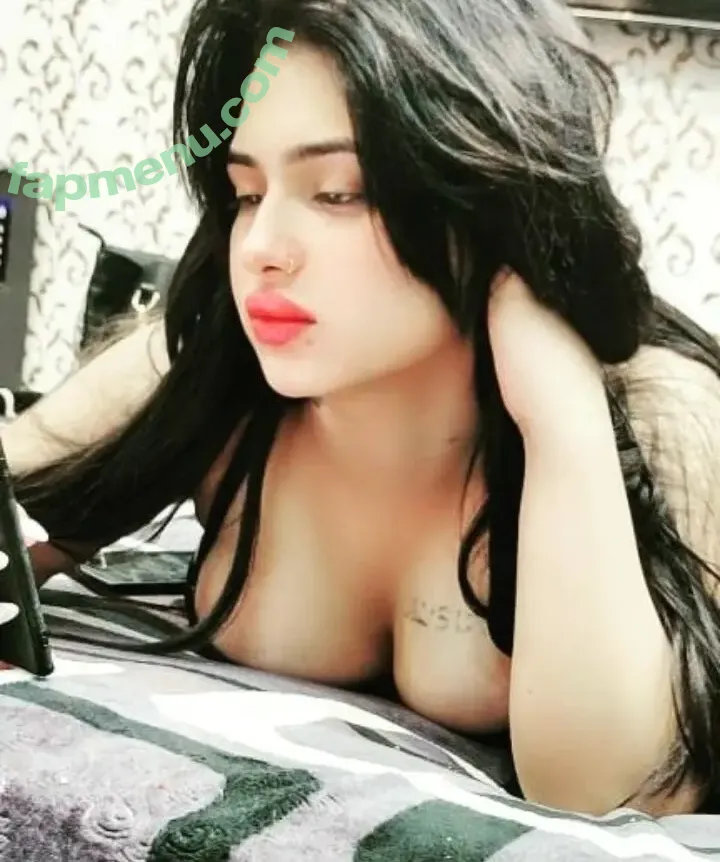 Rimal Ali Shah nude photo #0001 (Rimal Ali Shah)