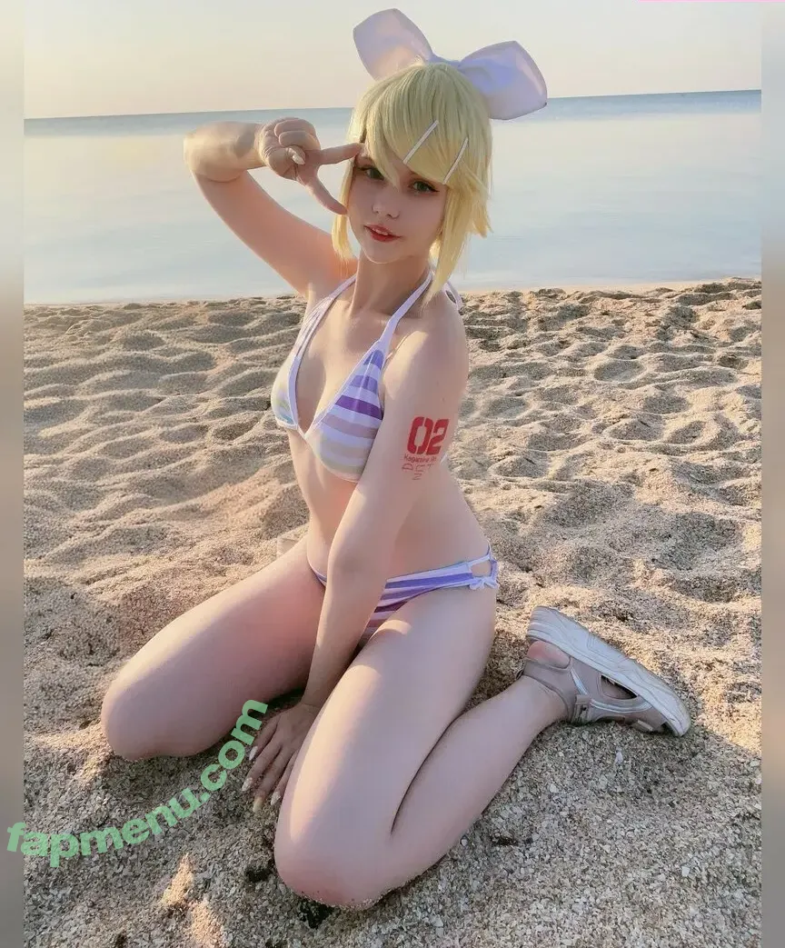 rin_cos02 nude photo #0018 (rin_cos02)