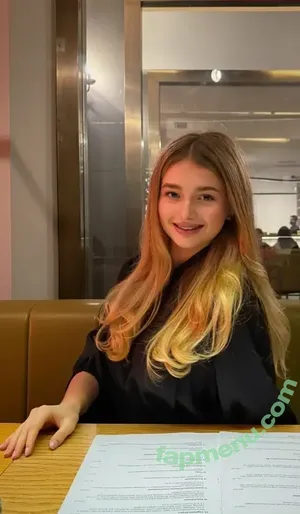 Rina Raye / rina_raye nude photo #0004