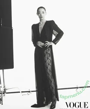 Rina Sawayama / rinasonline / soyjotaeme nude photo #0162