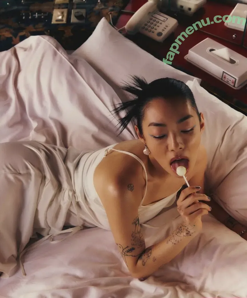 Rina Sawayama nude photo #0131 (rinasonline / soyjotaeme)