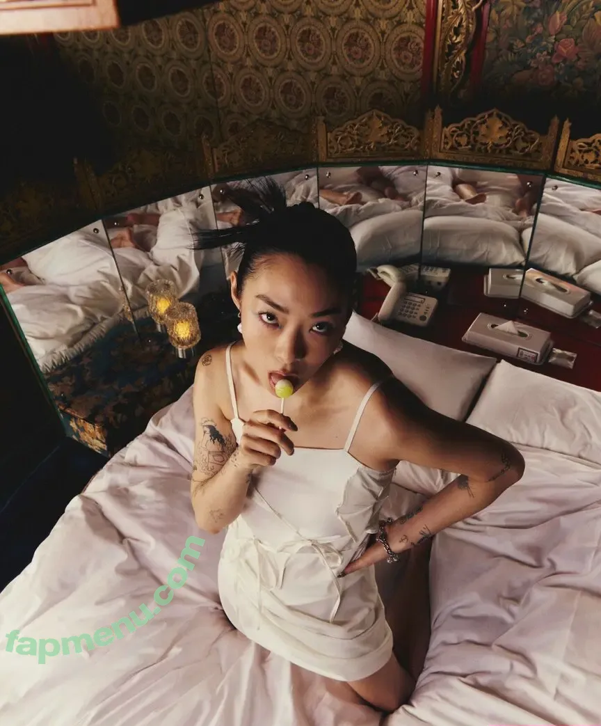 Rina Sawayama nude photo #0133 (rinasonline / soyjotaeme)