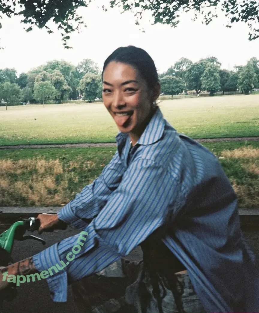 Rina Sawayama nude photo #0153 (rinasonline / soyjotaeme)