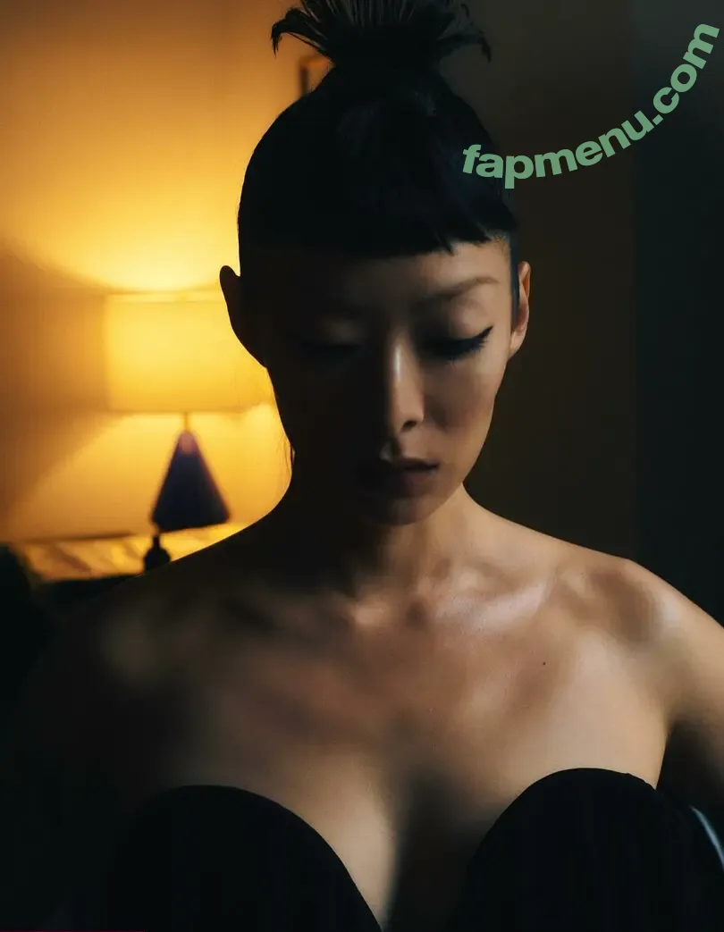 Rina Sawayama nude photo #0165 (rinasonline / soyjotaeme)