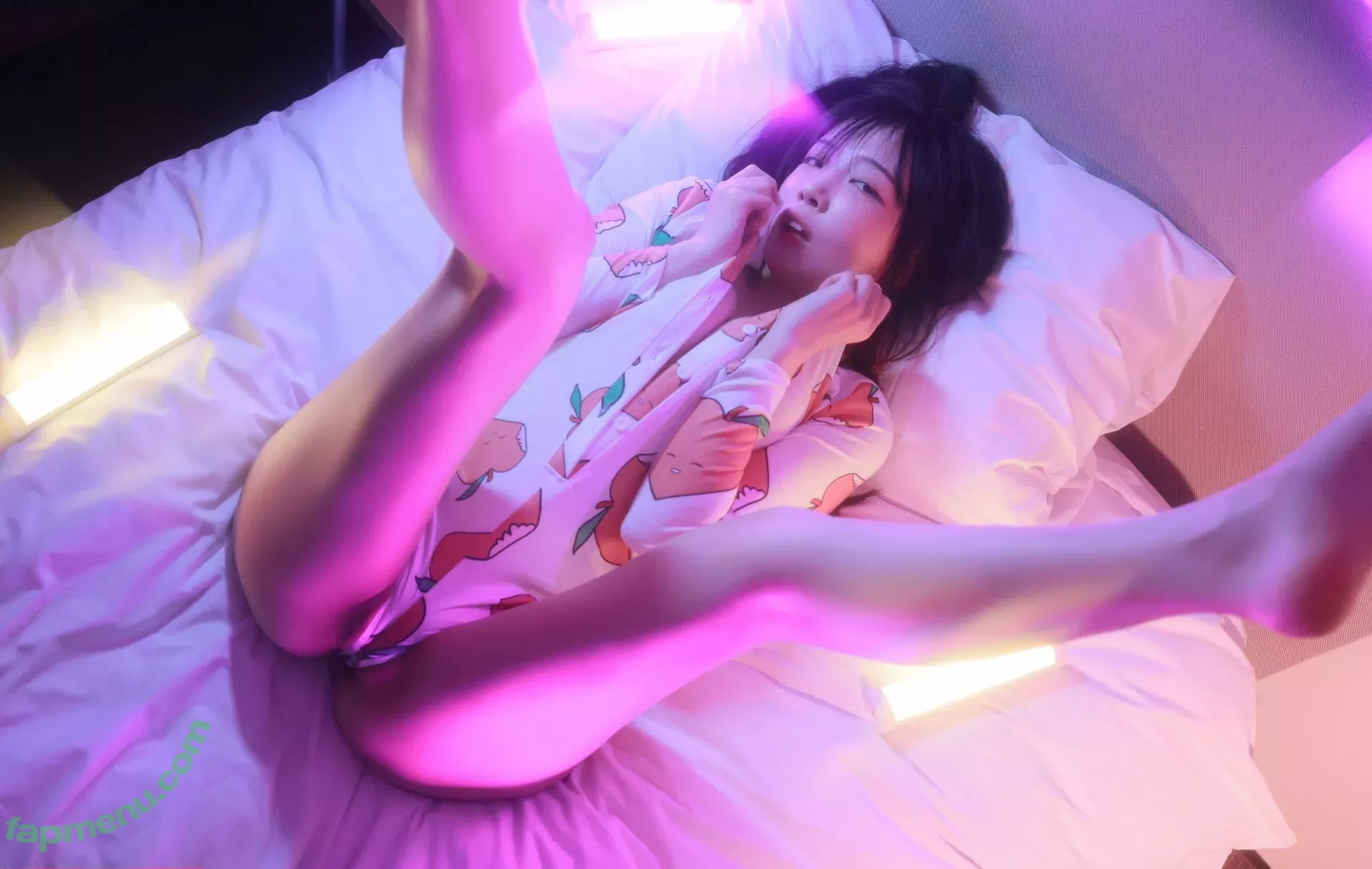 Rina nude photo #0336 (momorina / rina_sg / rinajvlog)