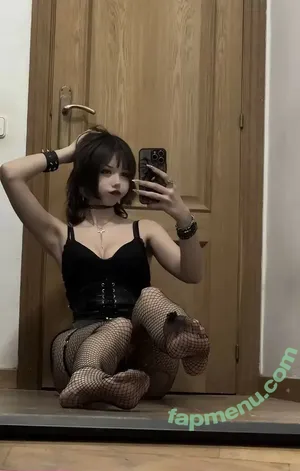 rincospl / cospxreiw / katyan nude photo #0340