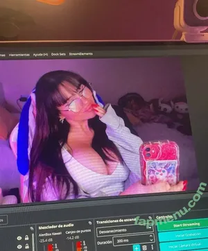 Rinna0x / foxy__love1 nude photo #0072