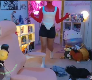 Rinnegoddess / themusclemommy nude photo #0503