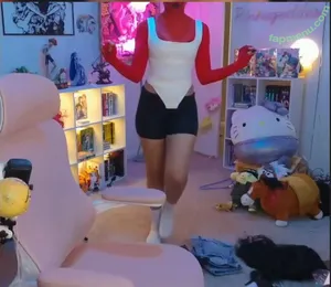 Rinnegoddess / themusclemommy nude photo #0504