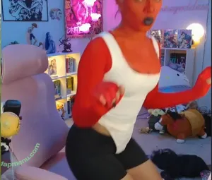 Rinnegoddess / themusclemommy nude photo #0506