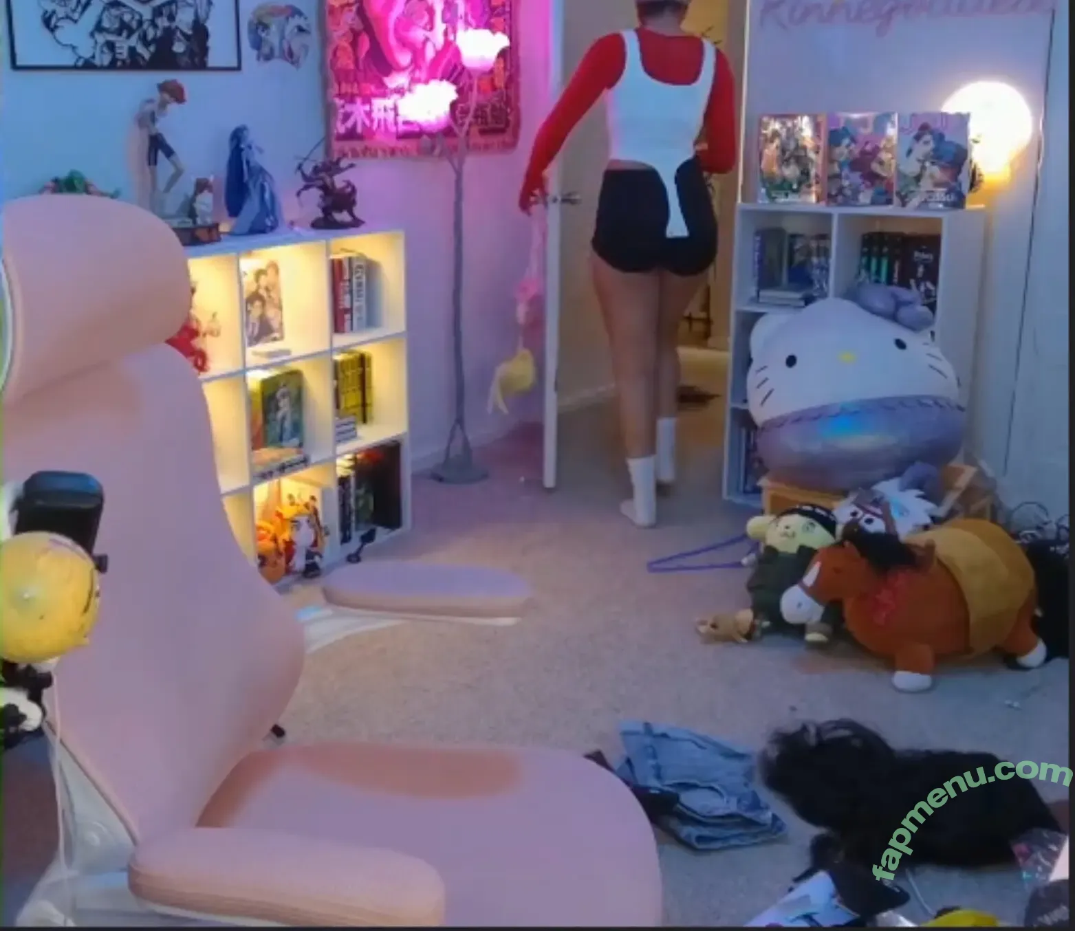 Rinnegoddess nude photo #0494 (themusclemommy)