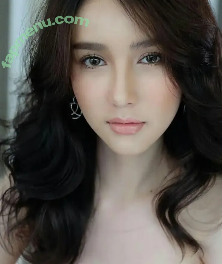 Rinrada Thurapan nude photo #0001 (Rinrada Thurapan)