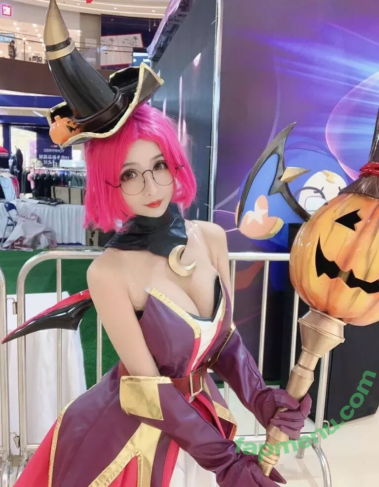 Rioko Cosplay nude photo #0309 (rioko041120 / rioko_cos)